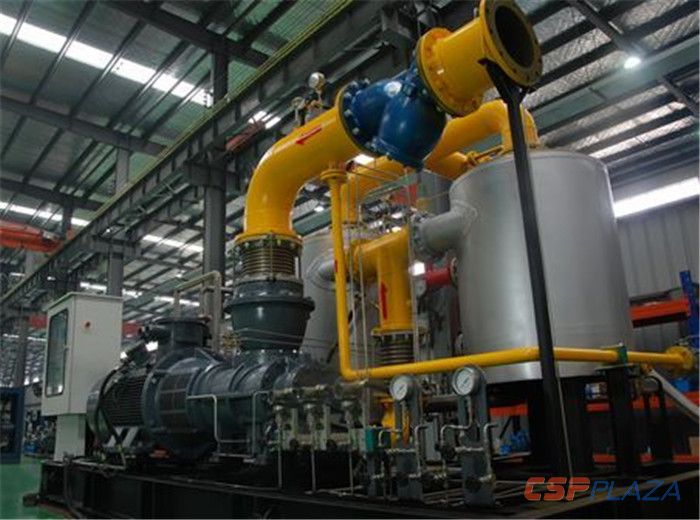 由中国科学院工程热物理研究所研制的国内首台兆瓦级的超临界二氧化碳压缩机.jpg